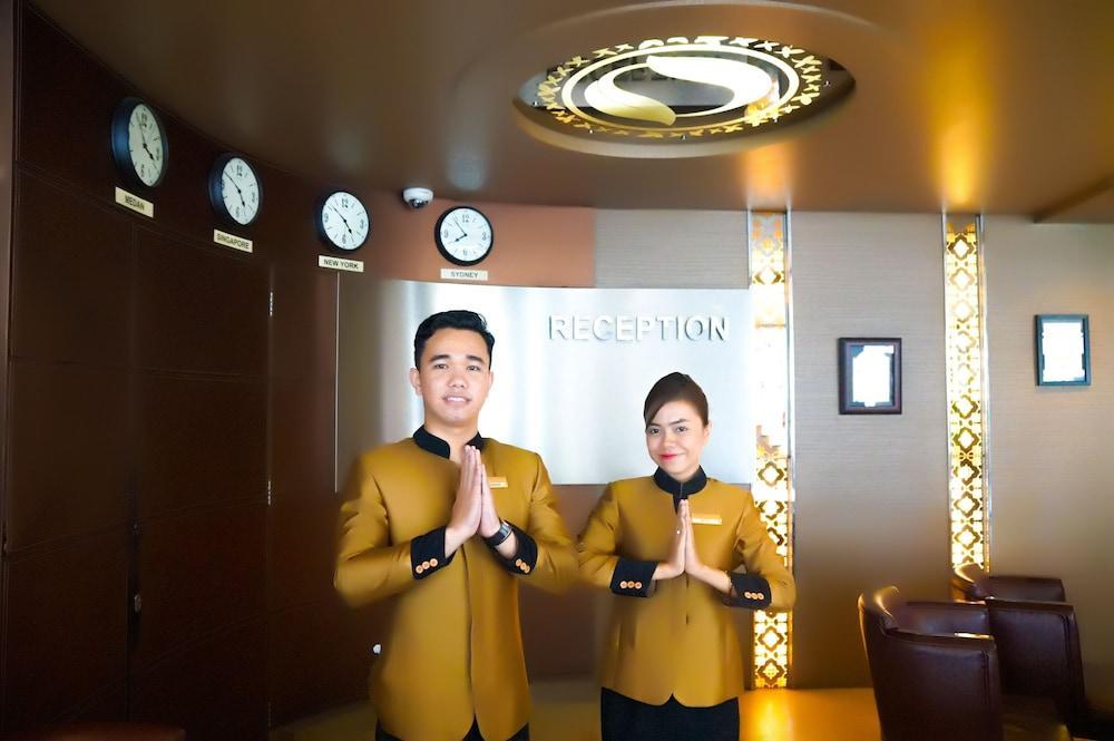 Hermes Palace Hotel Medan Zewnętrze zdjęcie
