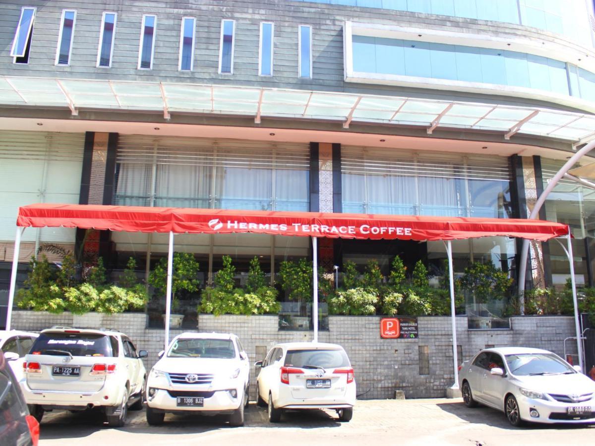 Hermes Palace Hotel Medan Zewnętrze zdjęcie