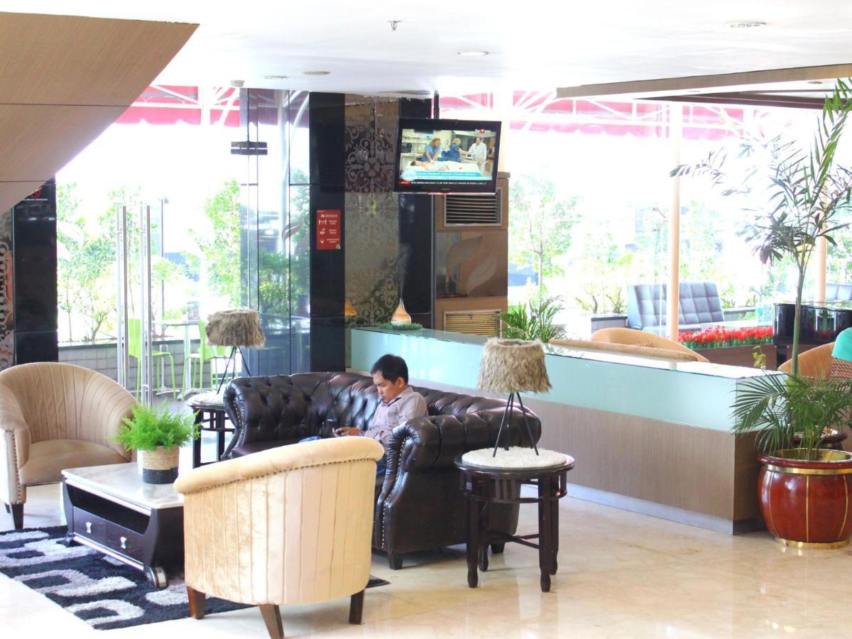 Hermes Palace Hotel Medan Zewnętrze zdjęcie