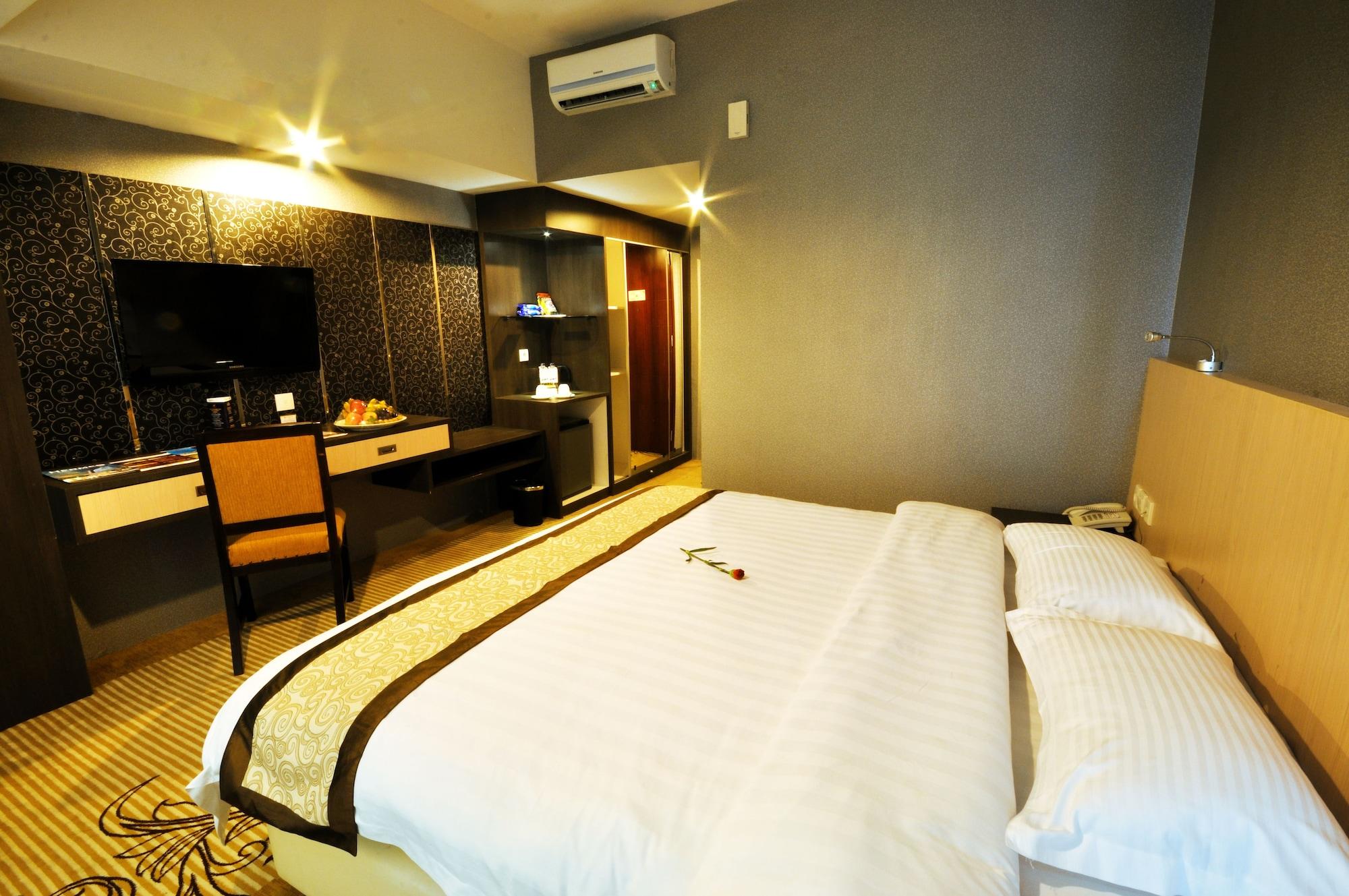 Hermes Palace Hotel Medan Zewnętrze zdjęcie