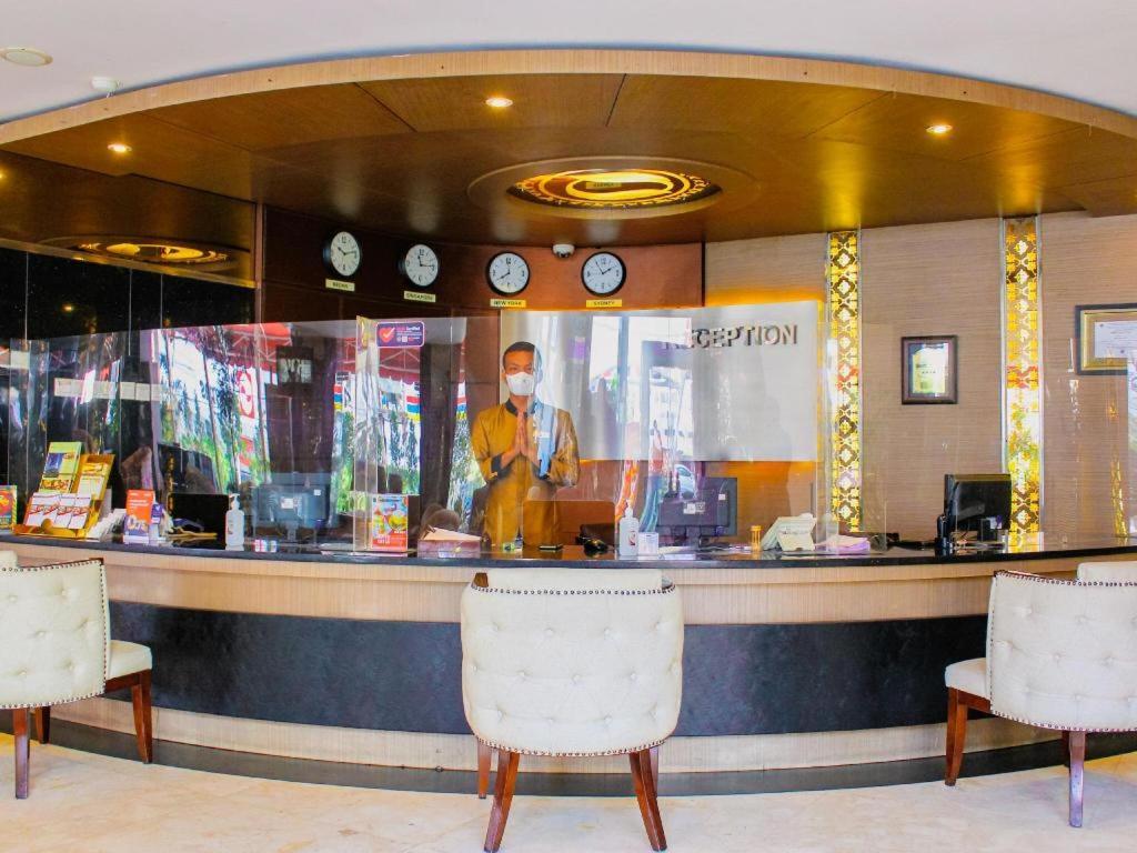 Hermes Palace Hotel Medan Zewnętrze zdjęcie