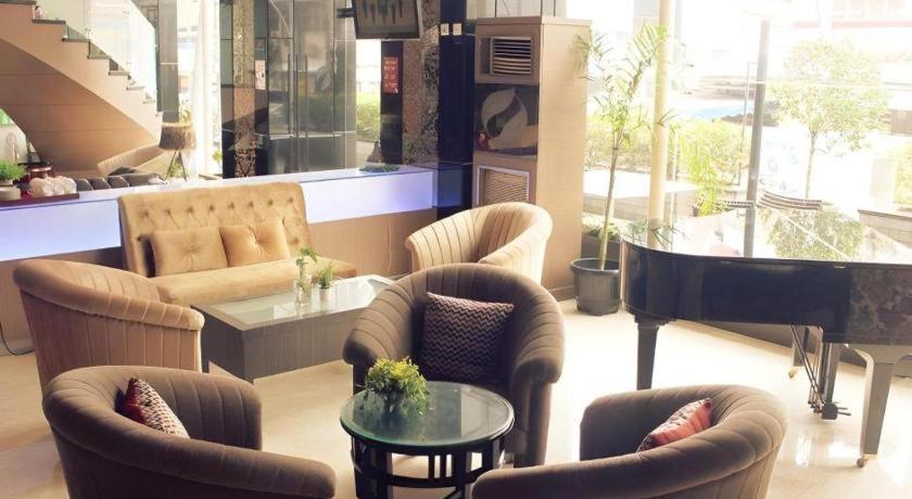 Hermes Palace Hotel Medan Zewnętrze zdjęcie