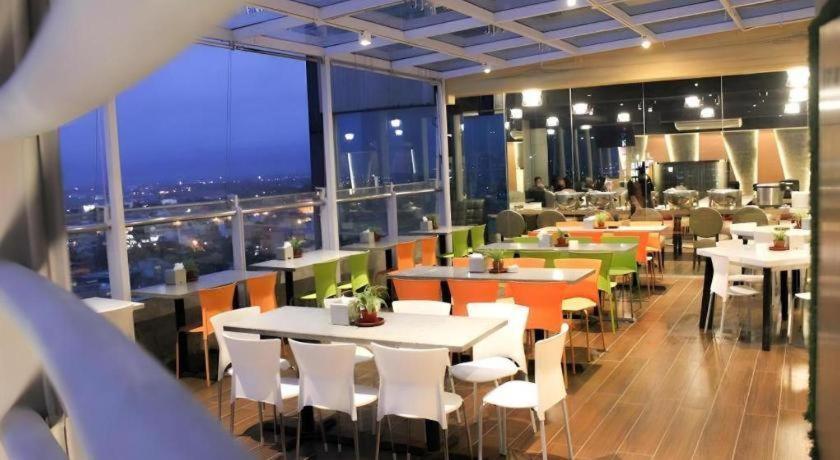 Hermes Palace Hotel Medan Zewnętrze zdjęcie